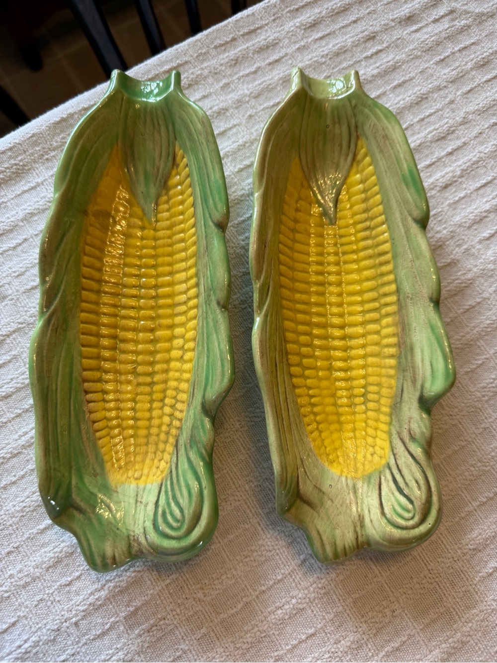Vintage Corn-Shaped Ceramic Serving Dishes - Yellow & Green (Pair)